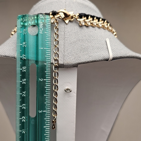 [GUESS] Gold Tone Multi-Color Stones Collar Statement Necklace - Picture 12 of 16